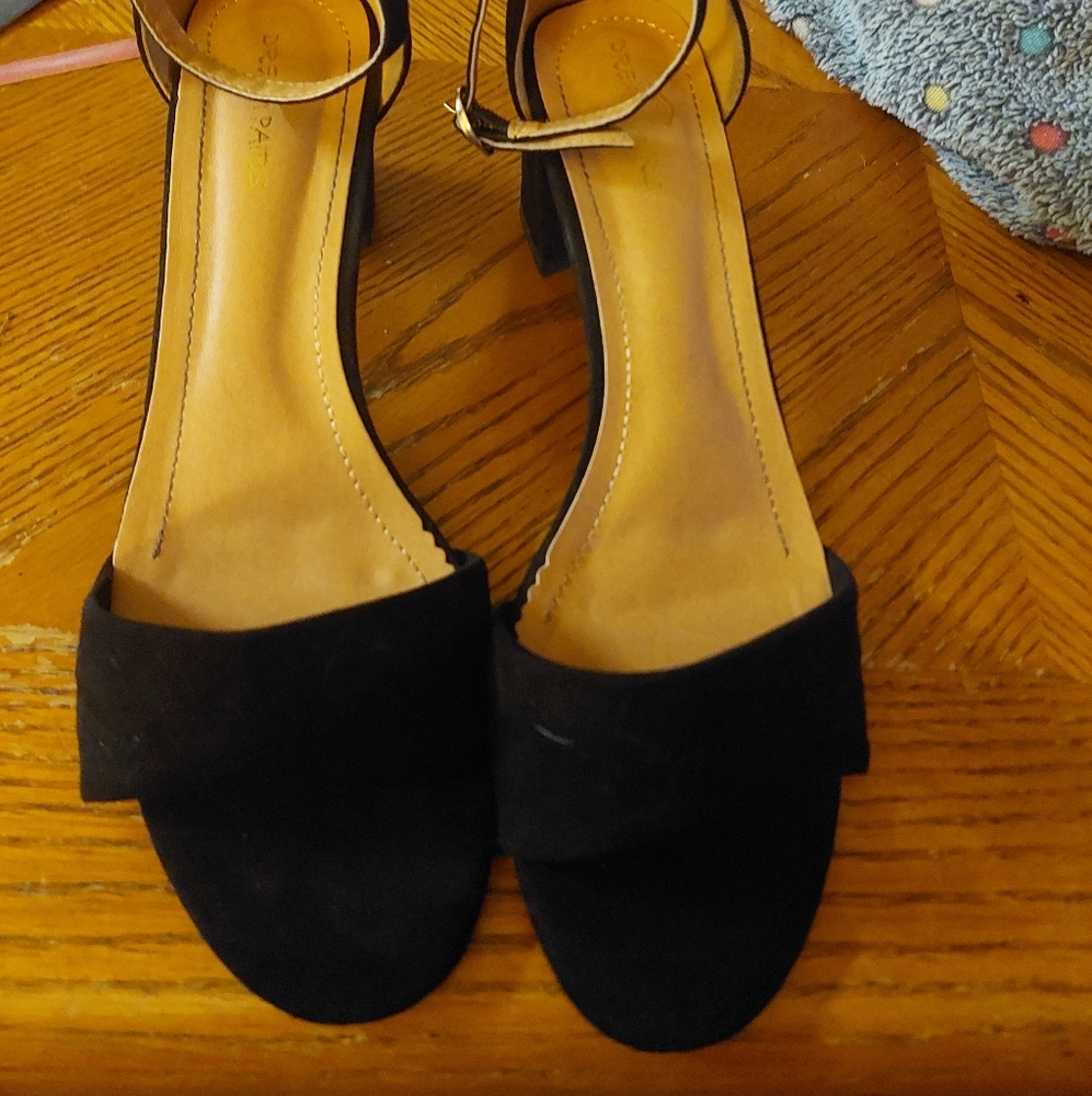 Womens dress shoes